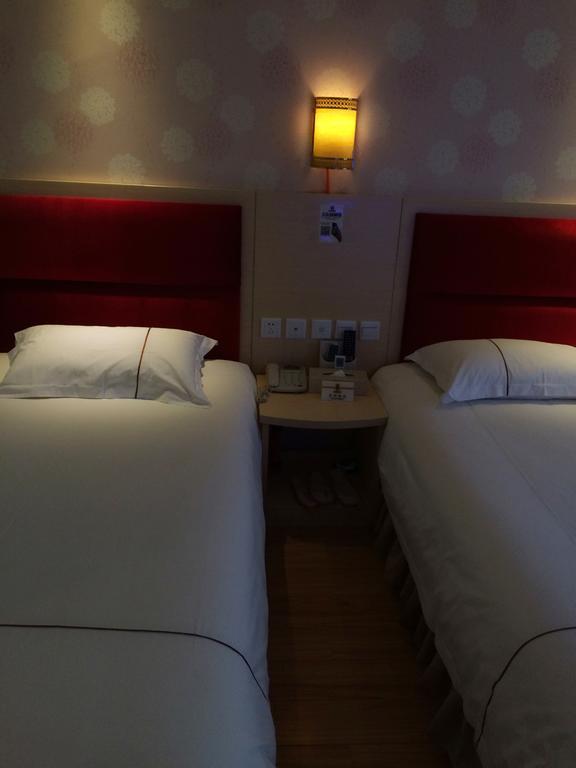 Super 8 Hotel Chengdu Airport Branch Habitación foto